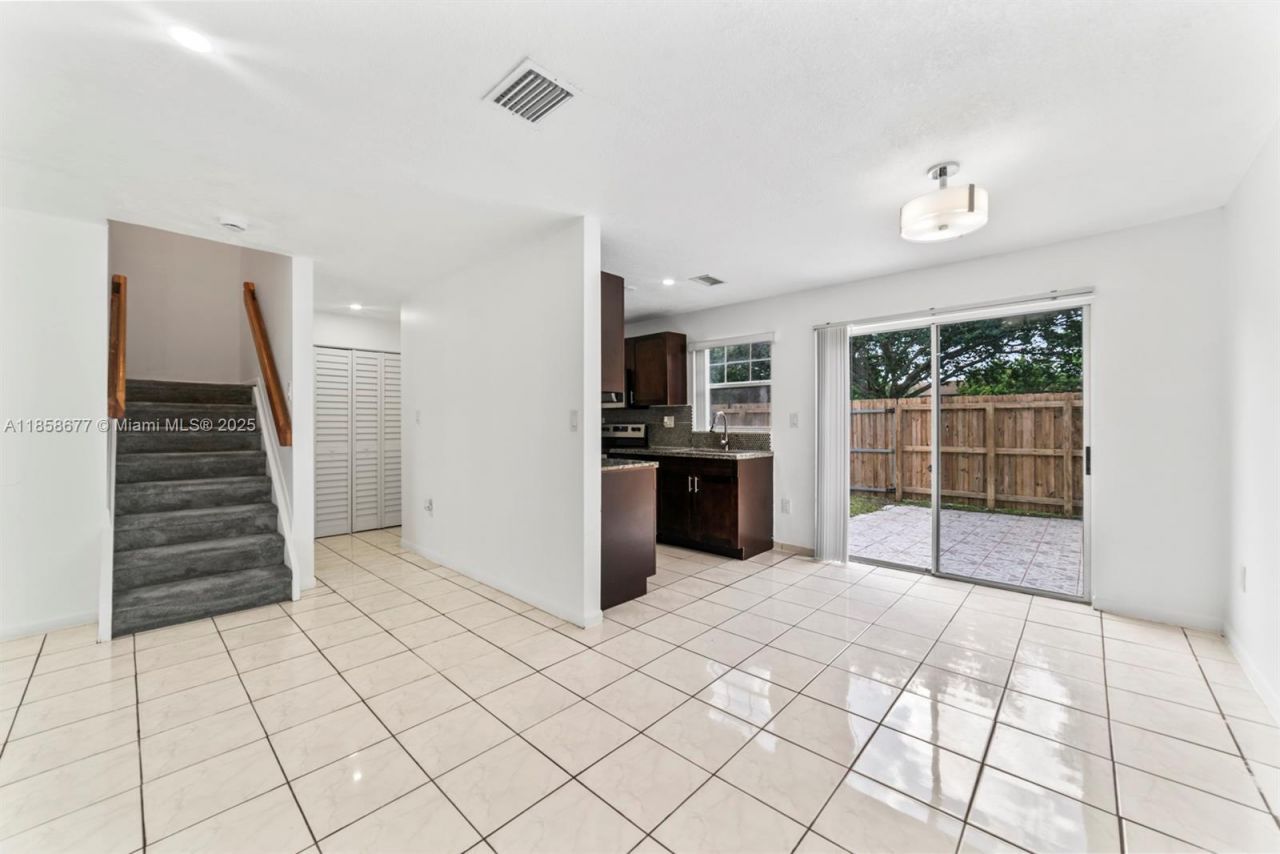 3358 NW 198th Ter, Miami Gardens, FL 33056 Photo