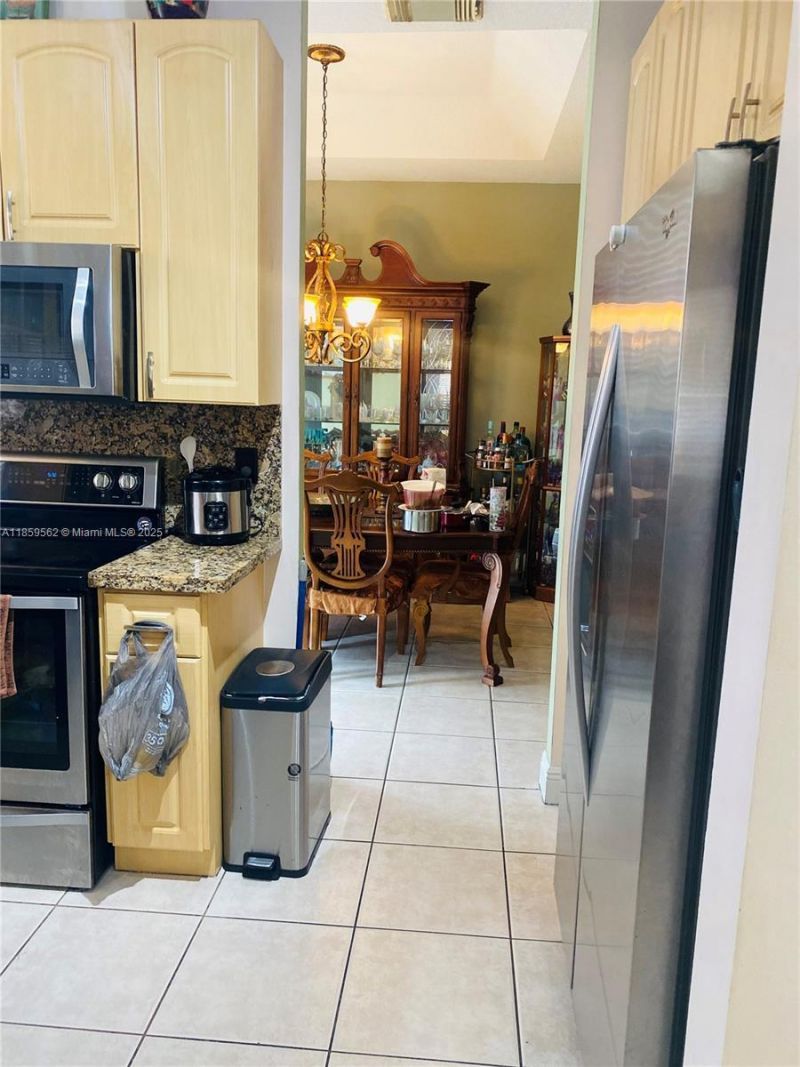 7760 NW 163rd St, Miami Lakes, FL 33016 Photo