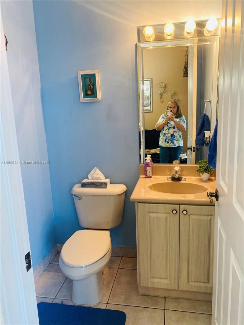 7760 NW 163rd St, Miami Lakes, FL 33016 Photo