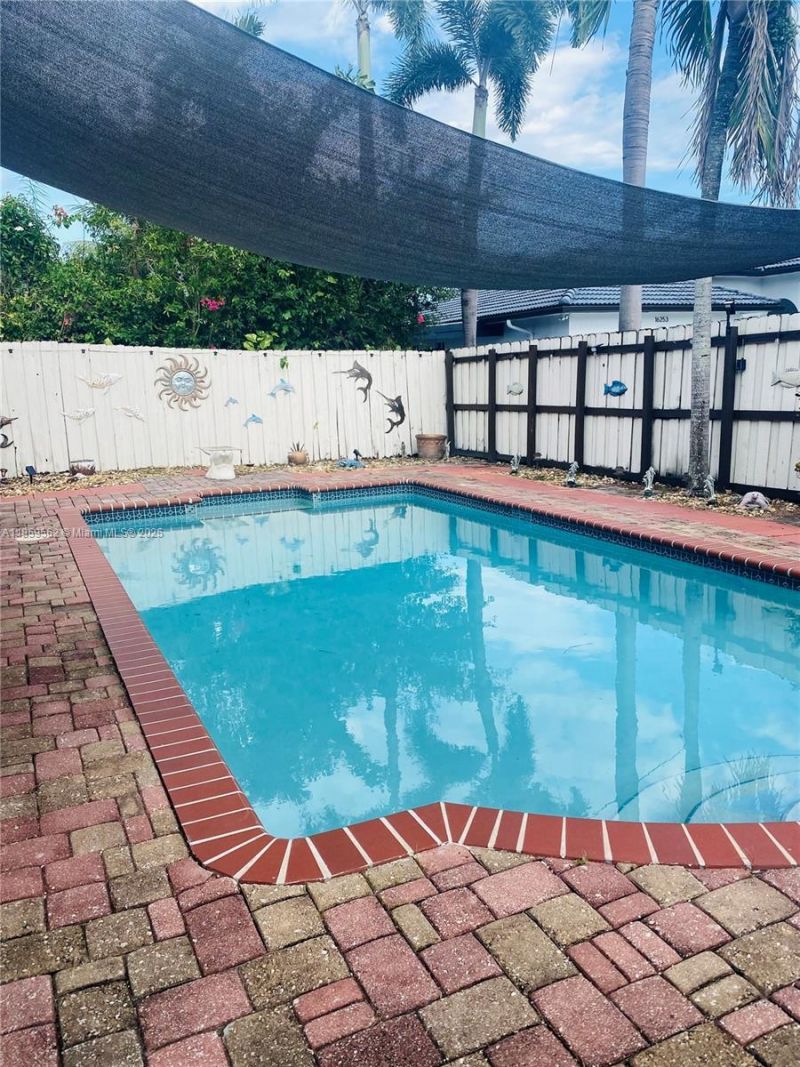 7760 NW 163rd St, Miami Lakes, FL 33016 Photo