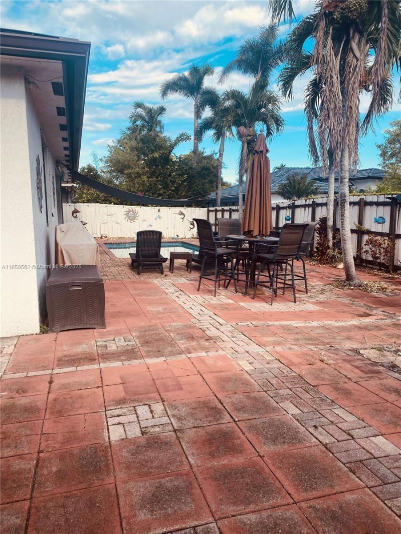 7760 NW 163rd St, Miami Lakes, FL 33016 Photo