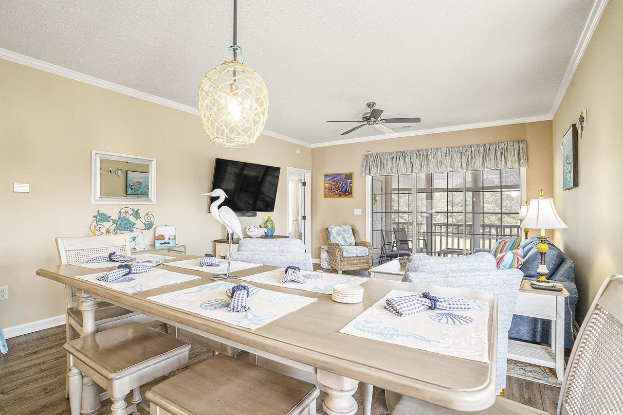 4459 Turtle Ln. Photo 8