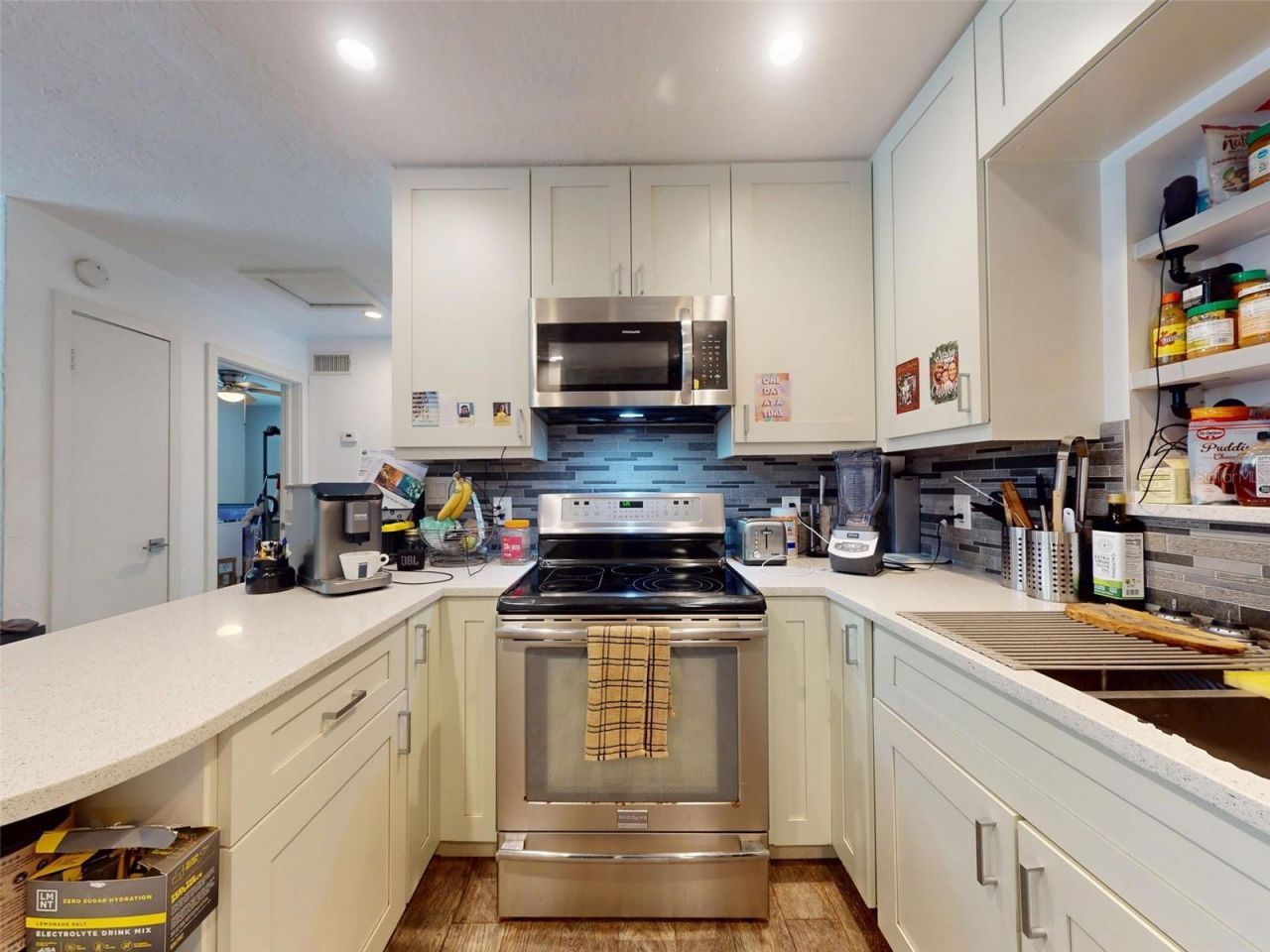 811 E 10th Avenue, New Smyrna Beach, FL 32169 Photo