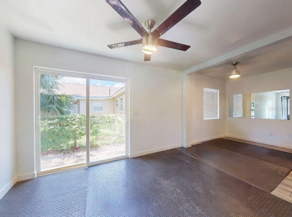 811 E 10th Avenue, New Smyrna Beach, FL 32169 Photo