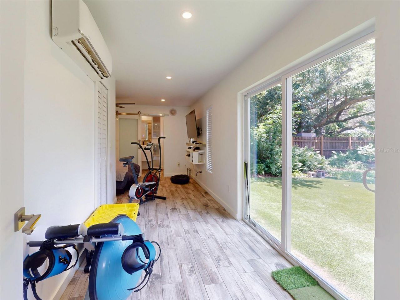 811 E 10th Avenue, New Smyrna Beach, FL 32169 Photo