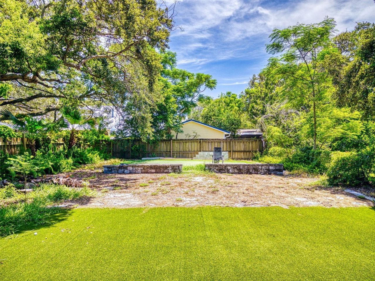 811 E 10th Avenue, New Smyrna Beach, FL 32169 Photo