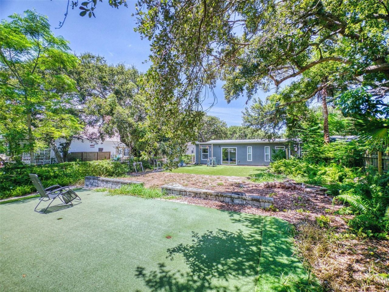 811 E 10th Avenue, New Smyrna Beach, FL 32169 Photo