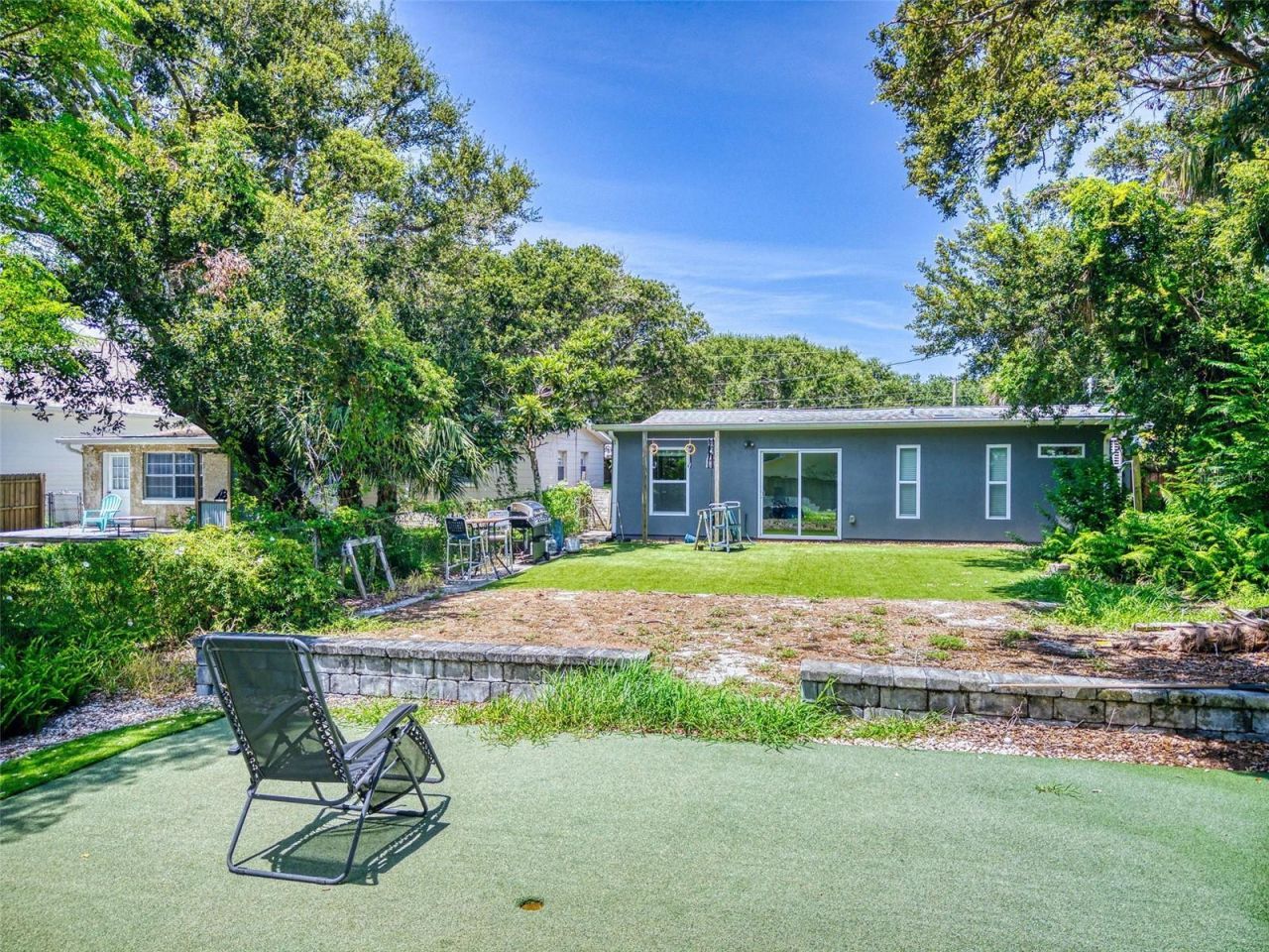 811 E 10th Avenue, New Smyrna Beach, FL 32169 Photo