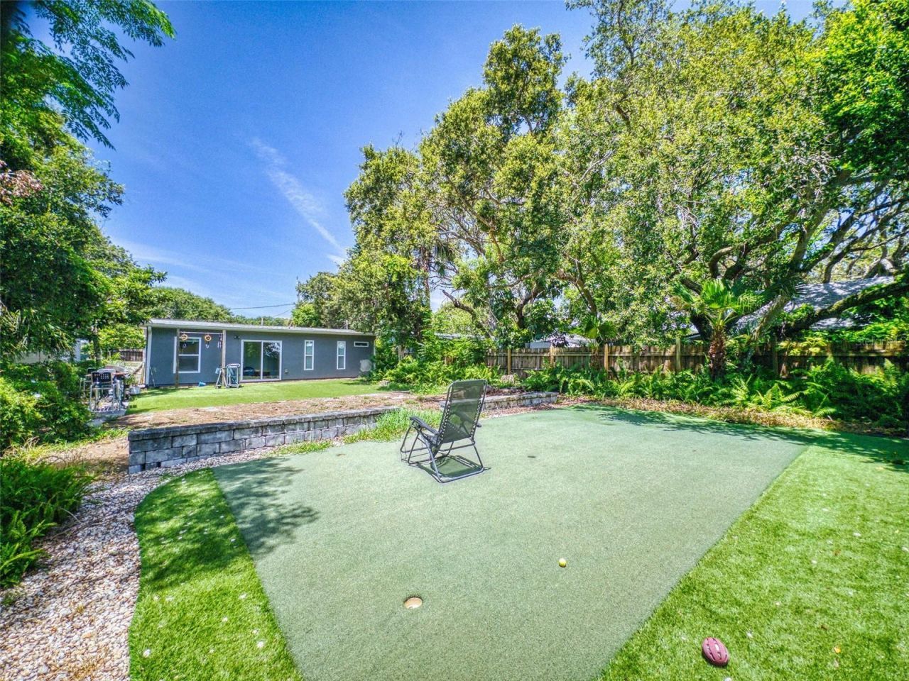 811 E 10th Avenue, New Smyrna Beach, FL 32169 Photo