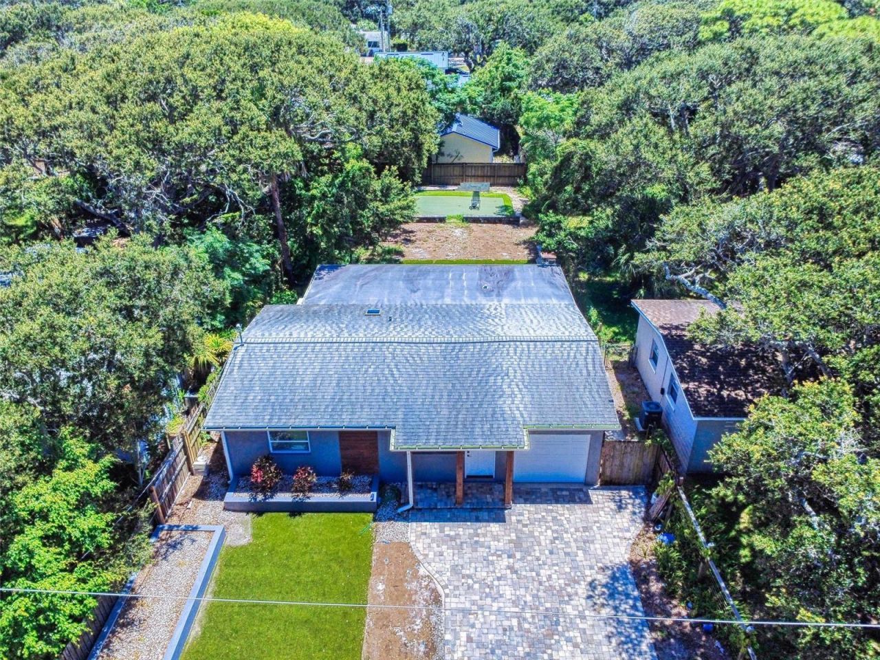 811 E 10th Avenue, New Smyrna Beach, FL 32169 Photo