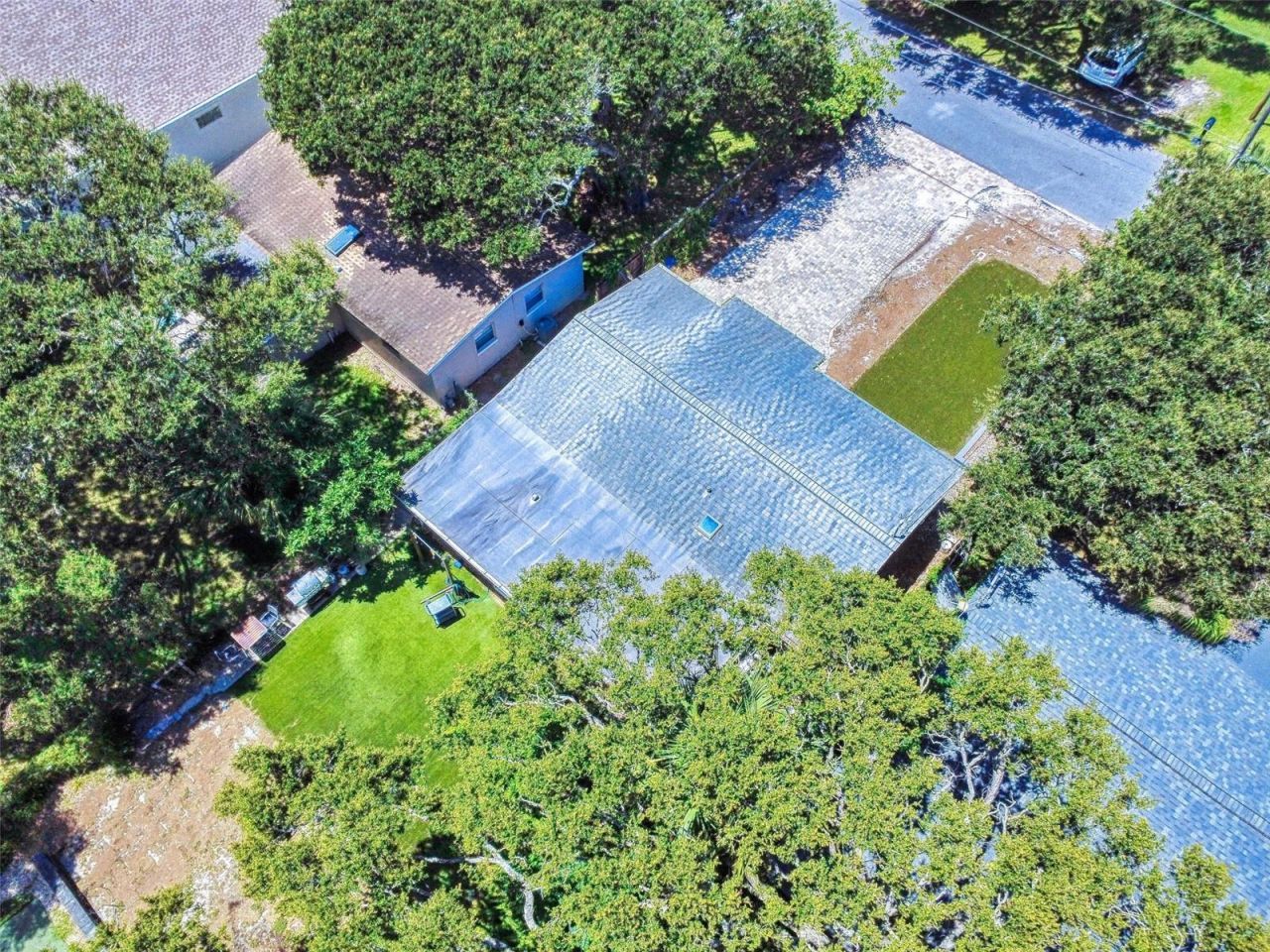 811 E 10th Avenue, New Smyrna Beach, FL 32169 Photo