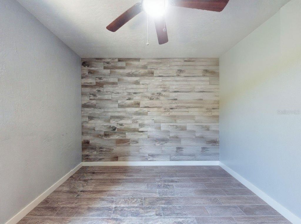 811 E 10th Avenue, New Smyrna Beach, FL 32169 Photo