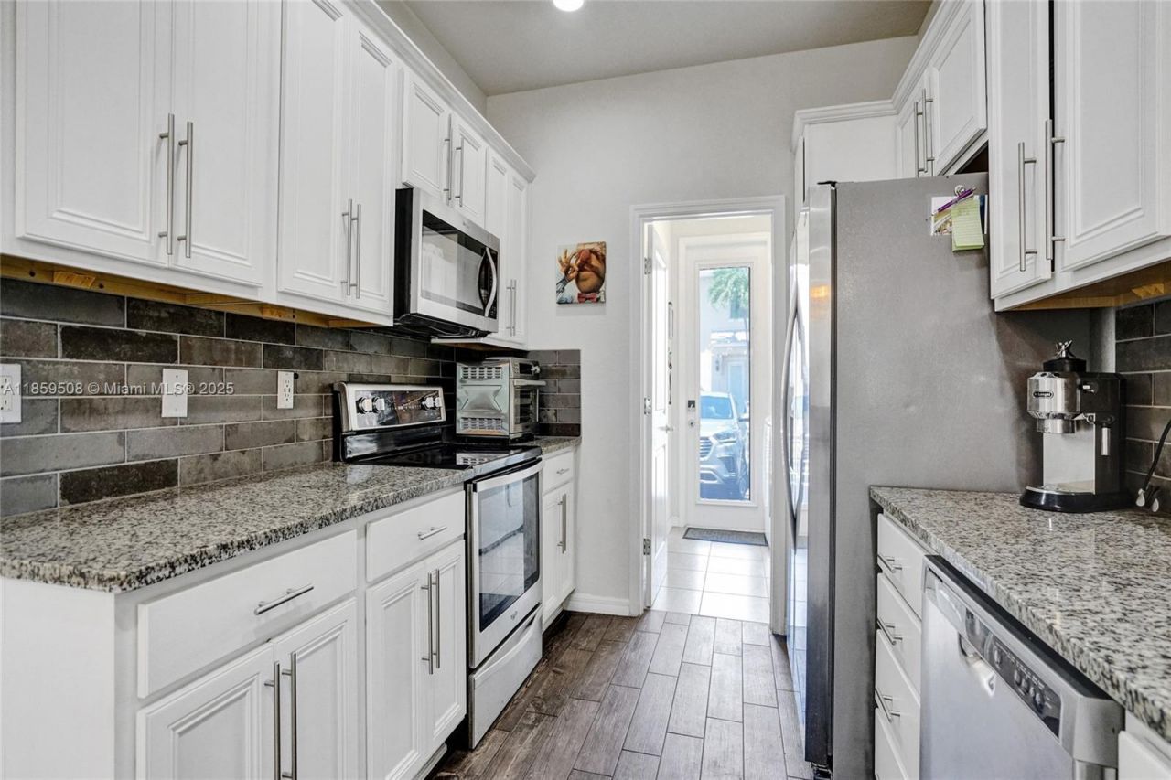 4046 Long Leaf Ln, Hollywood, FL 33021 Photo