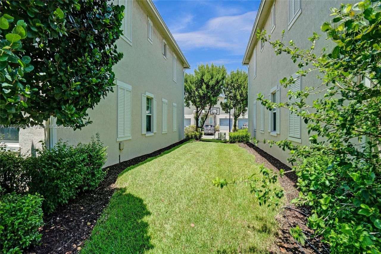 4046 Long Leaf Ln, Hollywood, FL 33021 Photo