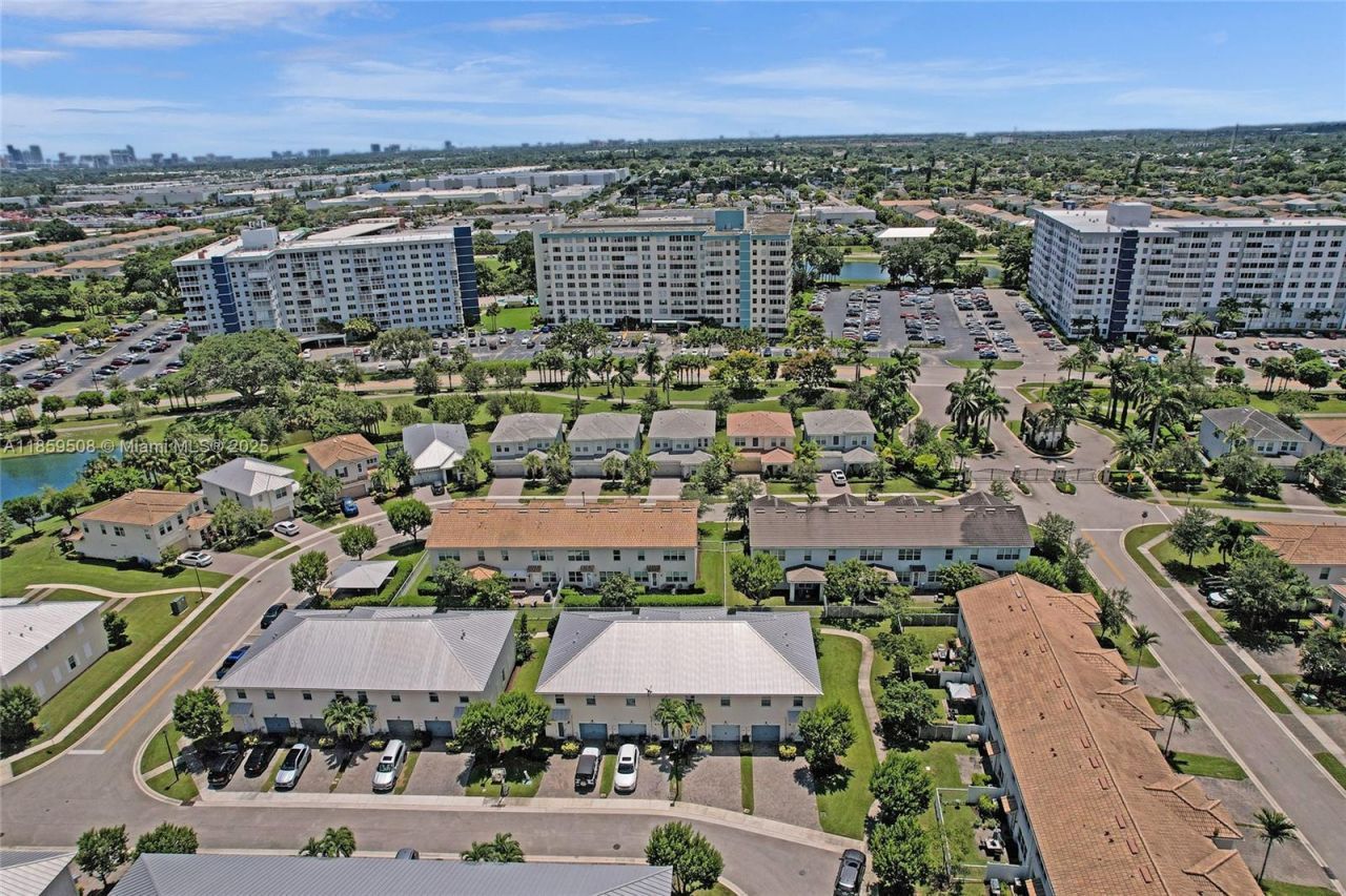 4046 Long Leaf Ln, Hollywood, FL 33021 Photo