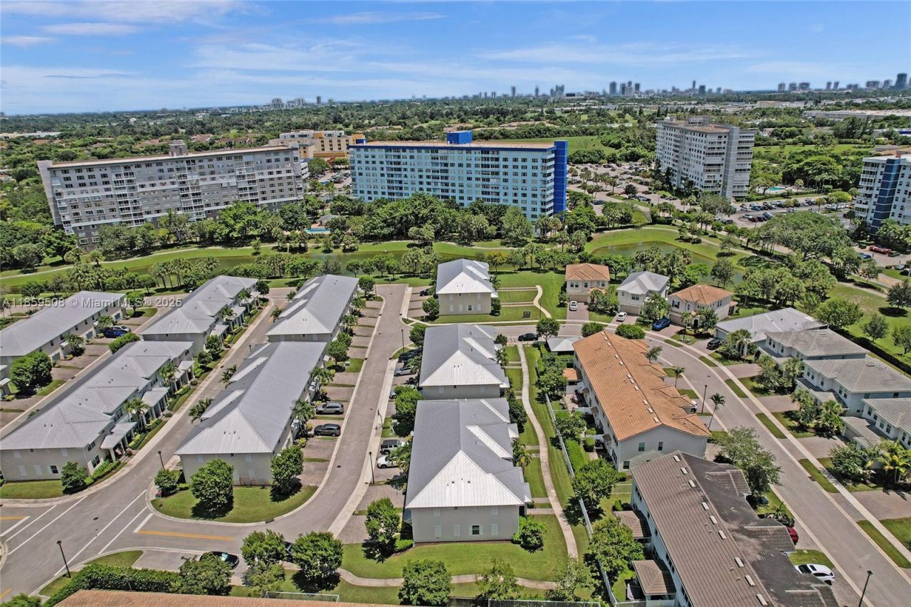 4046 Long Leaf Ln, Hollywood, FL 33021 Photo