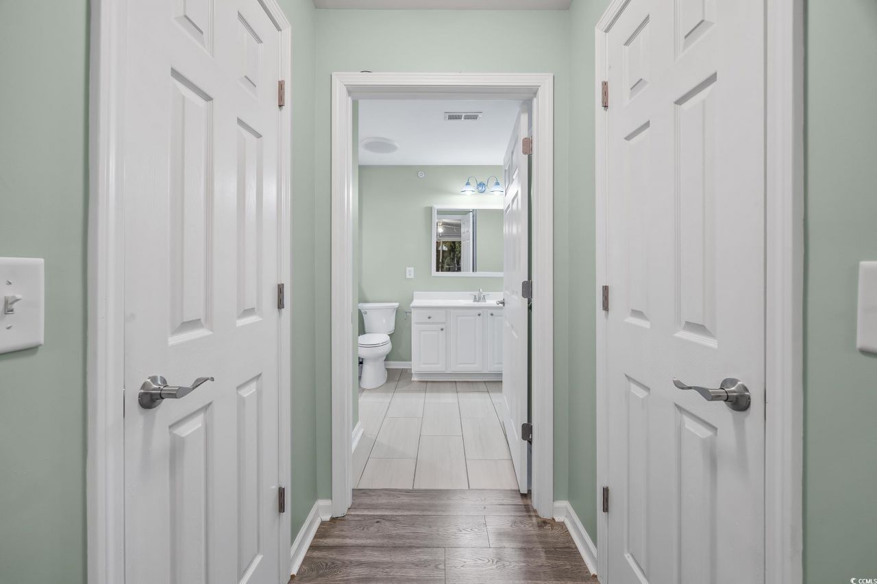 4850 Meadowsweet Dr. Photo 16