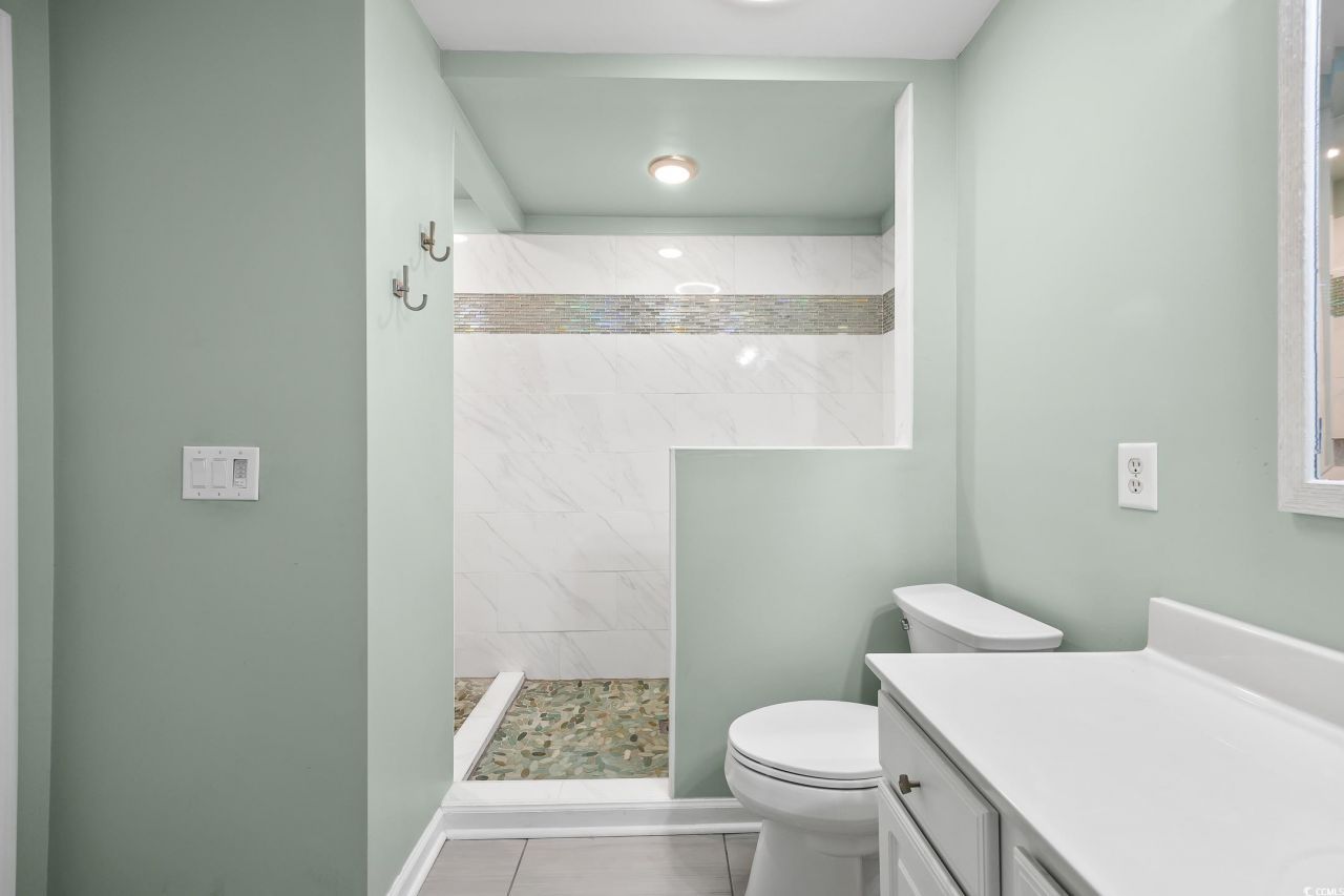 4850 Meadowsweet Dr. Photo 18