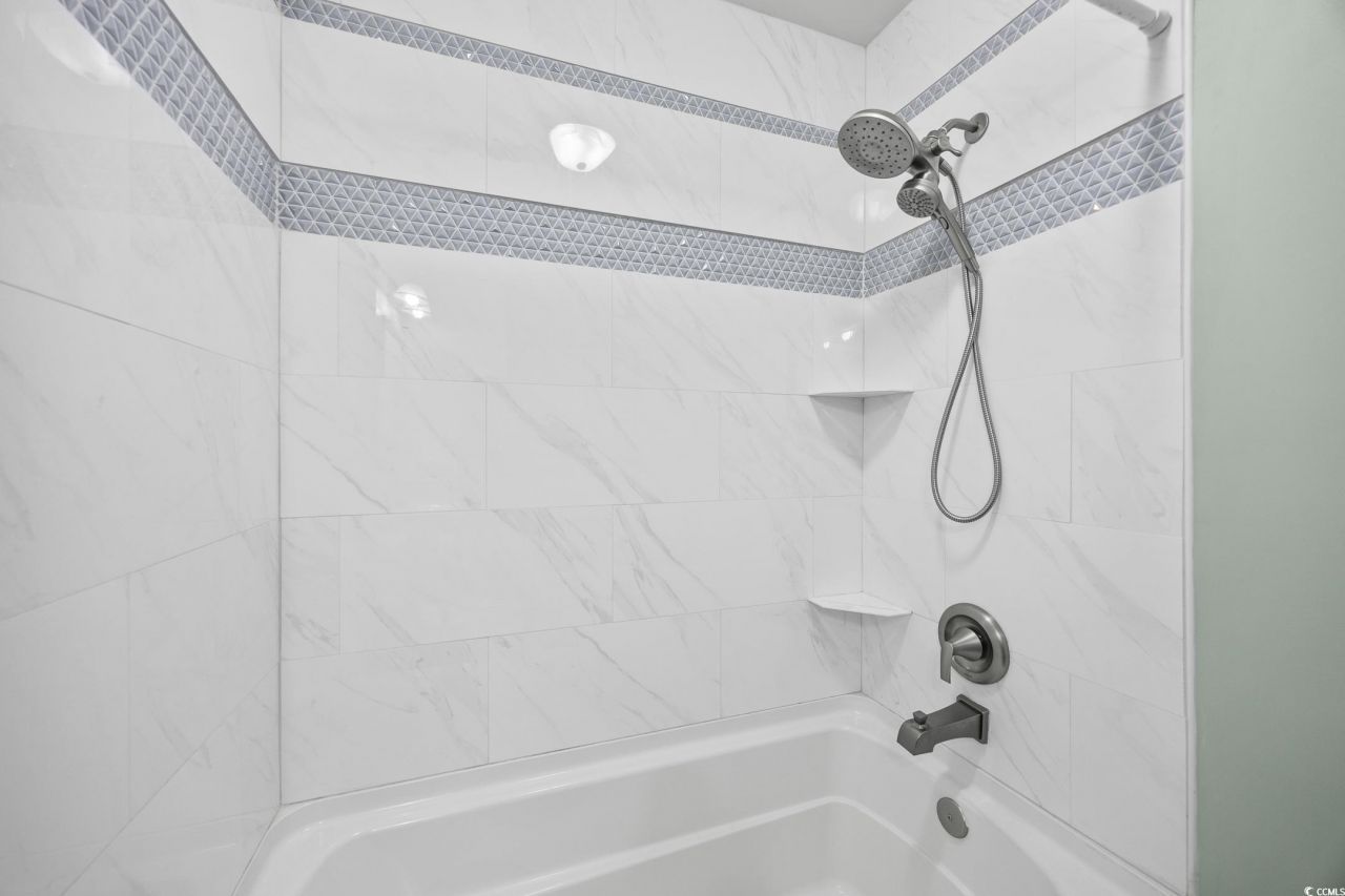 4850 Meadowsweet Dr. Photo 30