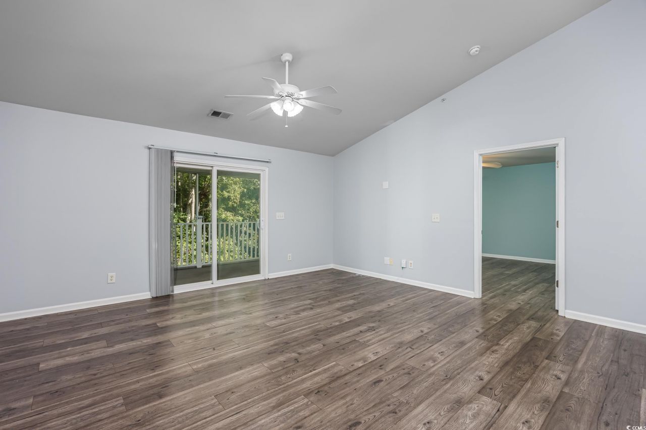 4850 Meadowsweet Dr. Photo 6