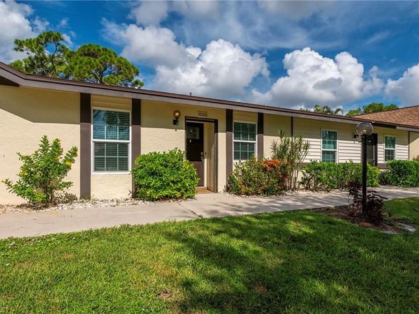 1006 Pine Isle LN, Unit 1006, NAPLES, FL 34112