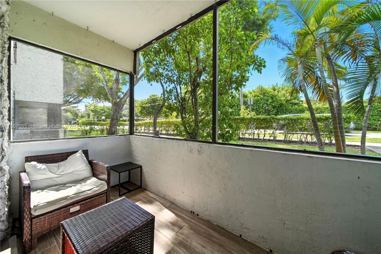 8701 SW 141st St, Unit B1, Palmetto Bay, FL 33176 Photo