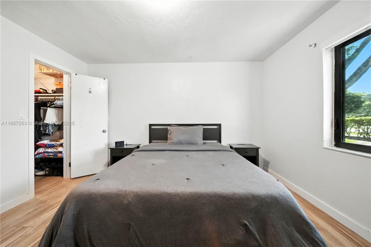 8701 SW 141st St, Unit B1, Palmetto Bay, FL 33176 Photo