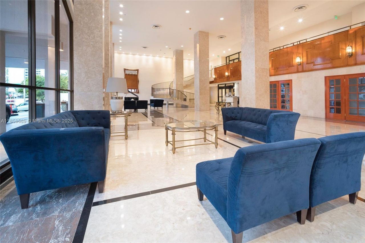 5601 Collins Ave, Unit 1204, Miami Beach, FL 33140 Photo