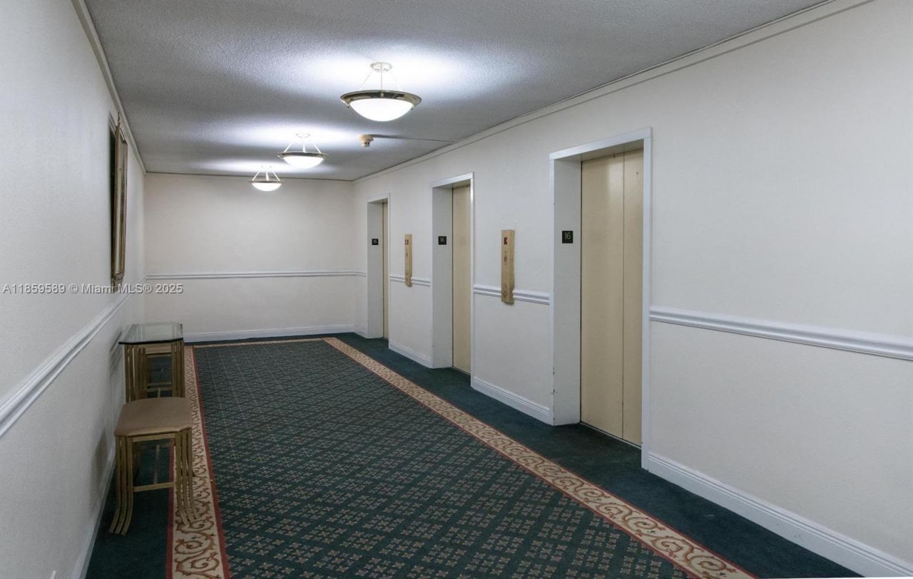 5601 Collins Ave, Unit 1204, Miami Beach, FL 33140 Photo