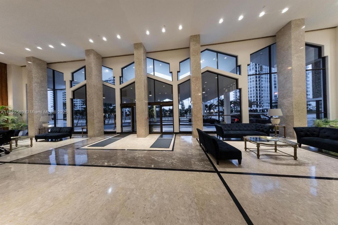 5601 Collins Ave, Unit 1204, Miami Beach, FL 33140 Photo