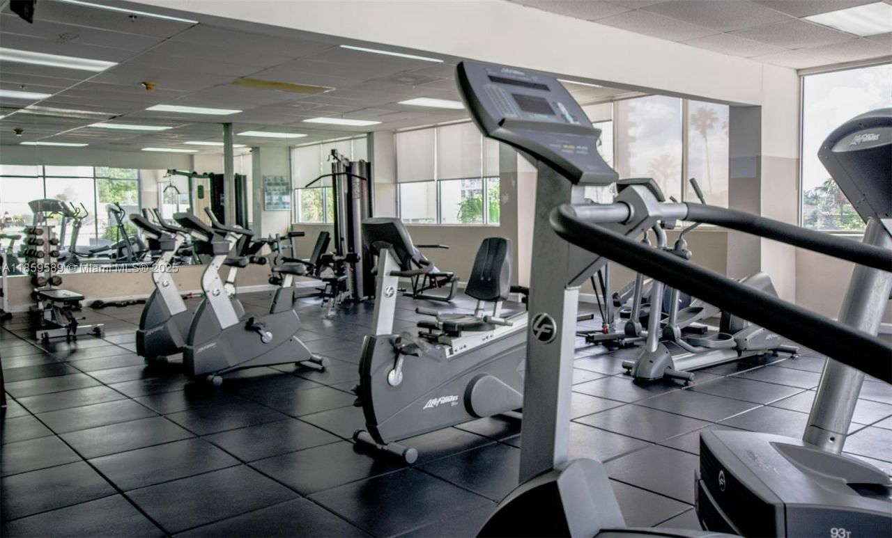 5601 Collins Ave, Unit 1204, Miami Beach, FL 33140 Photo