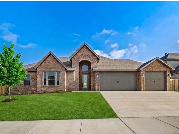 1210 Fierce Lane, Centerton, AR 72719