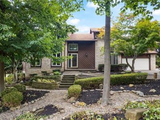 2317 Raintree Street NE Canton, OH 44705