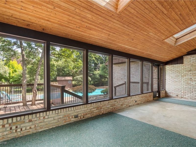 2317 Raintree Street NE, Canton, OH 44705 Photo 11