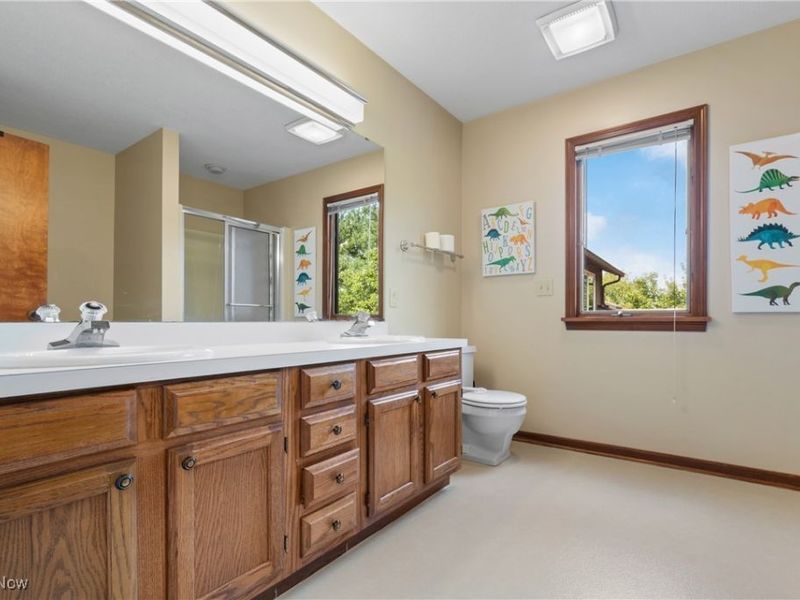 2317 Raintree Street NE, Canton, OH 44705 Photo 23