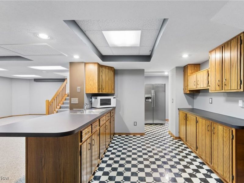 2317 Raintree Street NE, Canton, OH 44705 Photo 32