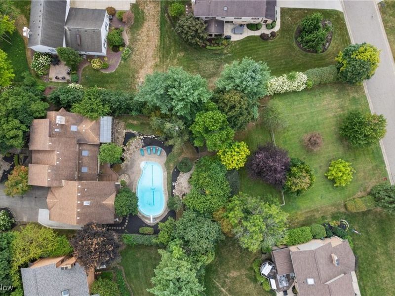 2317 Raintree Street NE, Canton, OH 44705 Photo 35