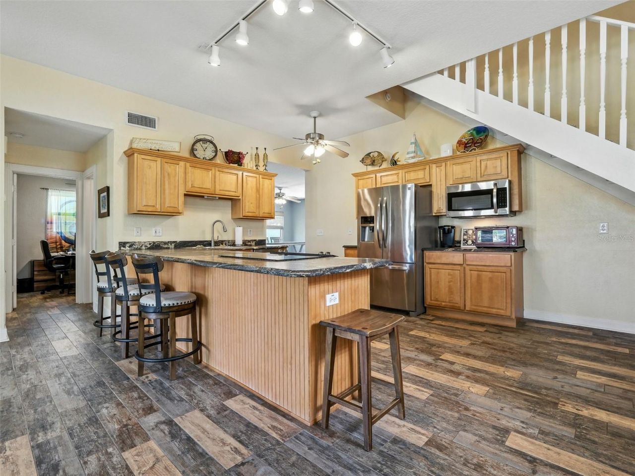 833 E 25th Avenue, New Smyrna Beach, FL 32169 Photo