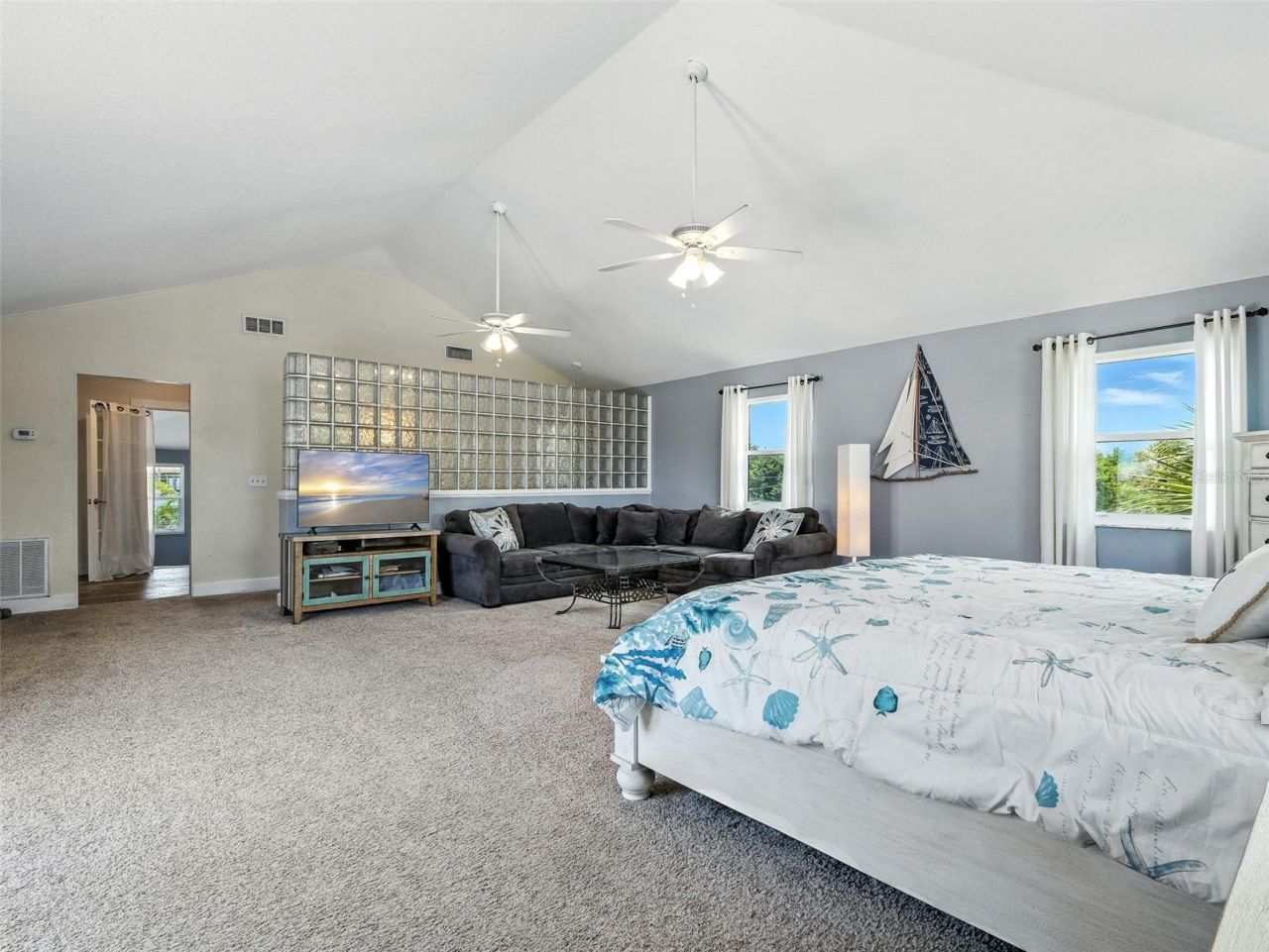 833 E 25th Avenue, New Smyrna Beach, FL 32169 Photo