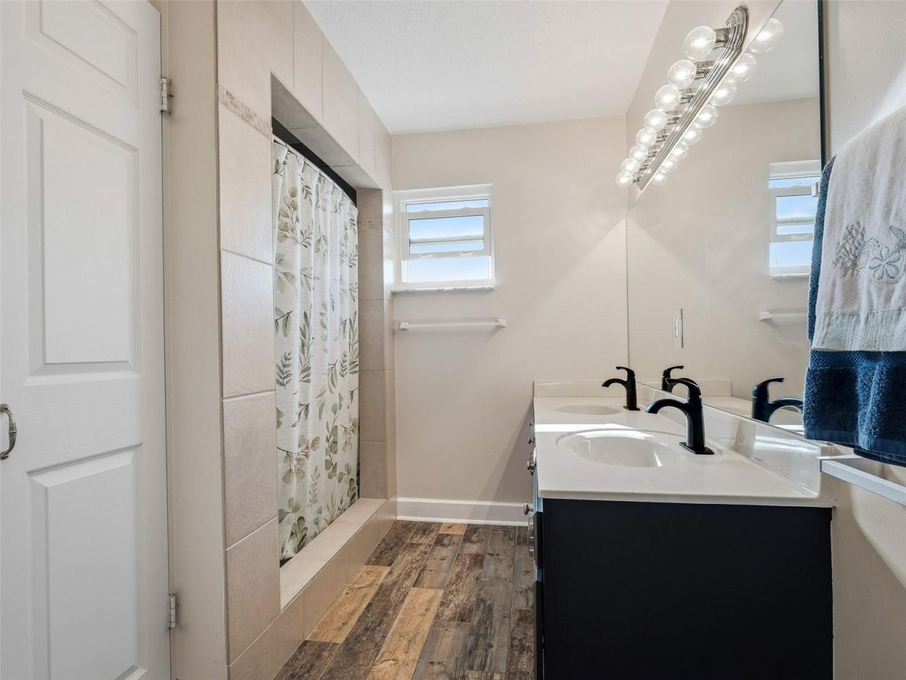 833 E 25th Avenue, New Smyrna Beach, FL 32169 Photo