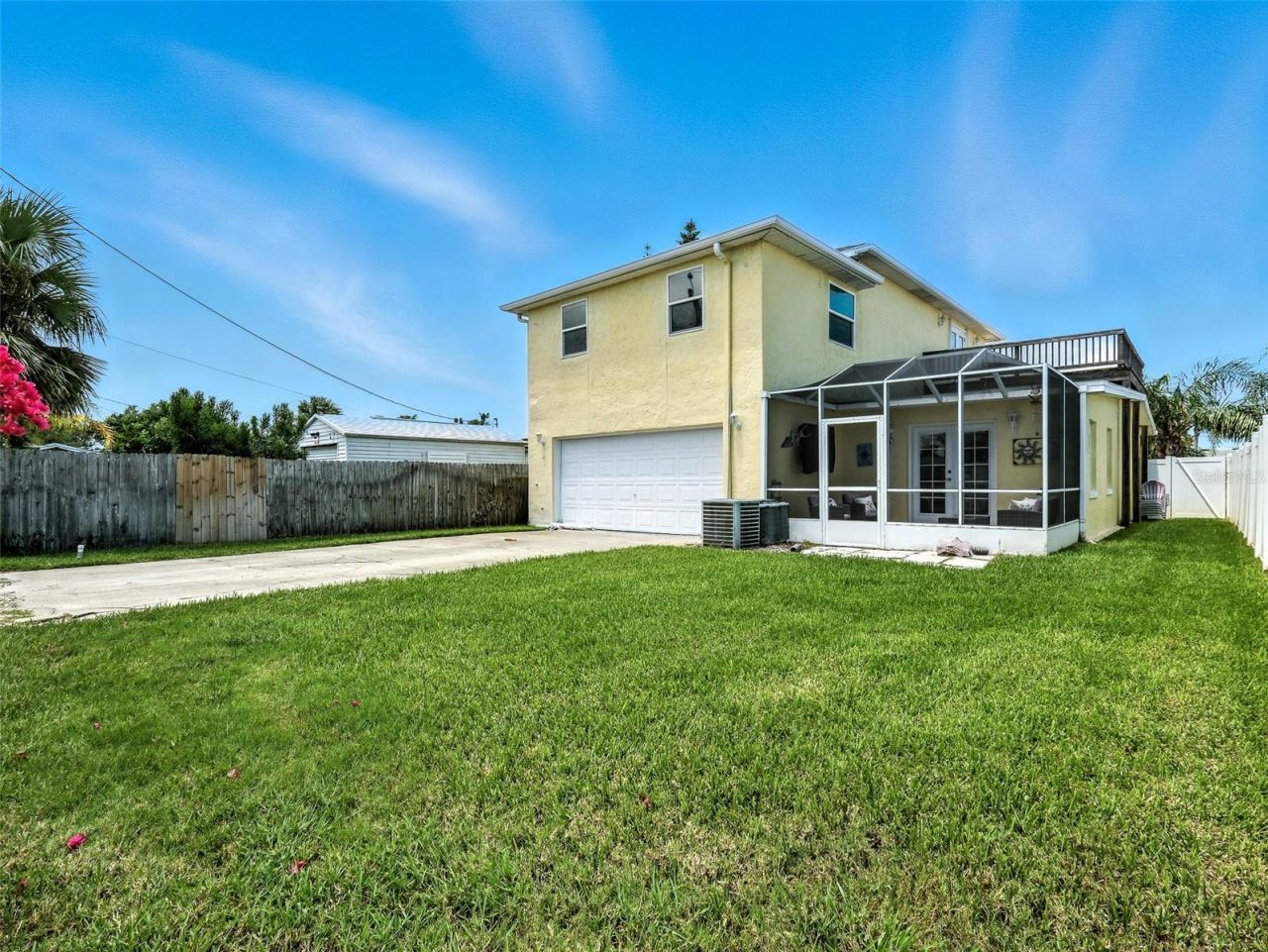 833 E 25th Avenue, New Smyrna Beach, FL 32169 Photo