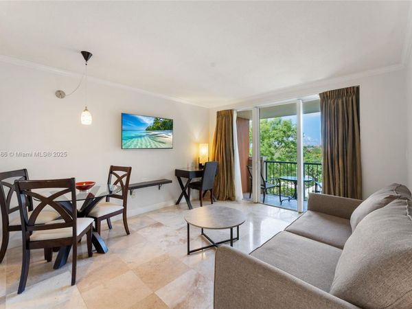 2951 S Bayshore Dr, Unit 506, Miami, FL 33133