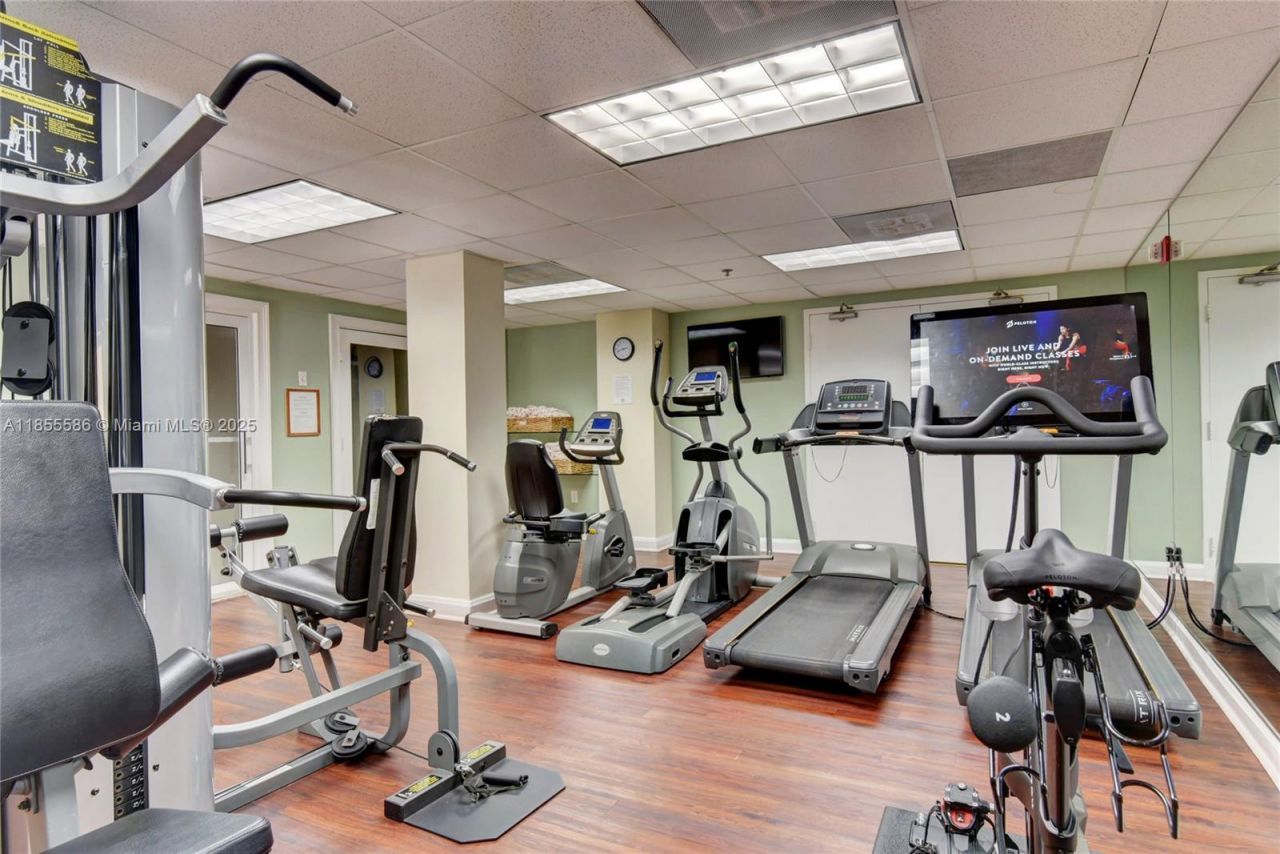 2951 S Bayshore Dr, Unit 506, Miami, FL 33133 Photo