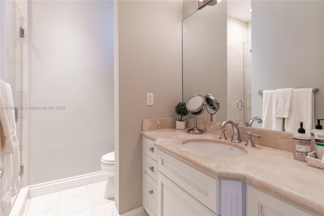 13681 Deering Bay Dr, Coral Gables, FL 33158 Photo