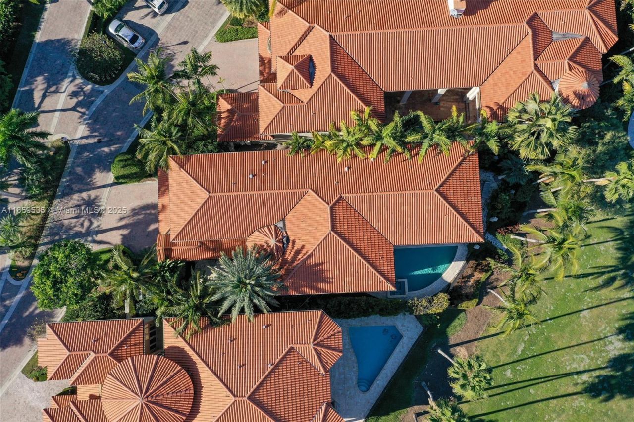 13681 Deering Bay Dr, Coral Gables, FL 33158 Photo