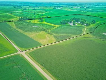 10864 117th Street SW, Winsted, MN 55395