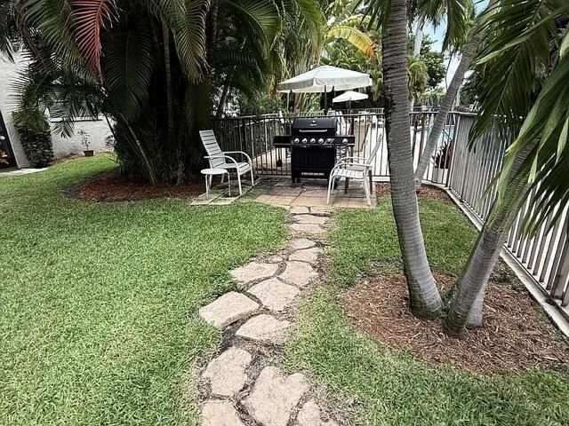 665 Enfield Street, Unit B18, Boca Raton, FL 33487 Photo