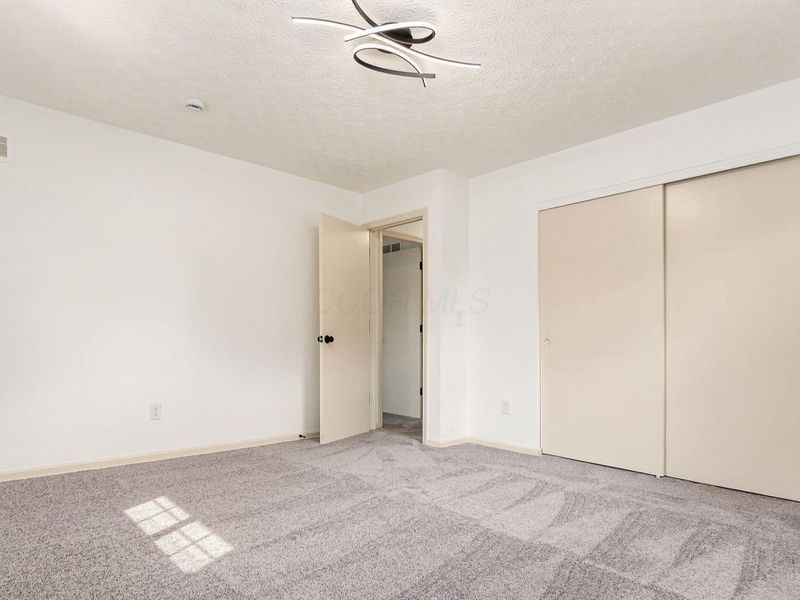 1466 Weybridge Road, Columbus, OH 43220 Photo 47