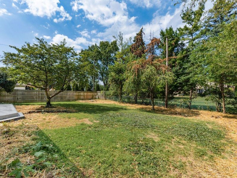 1466 Weybridge Road, Columbus, OH 43220 Photo 61