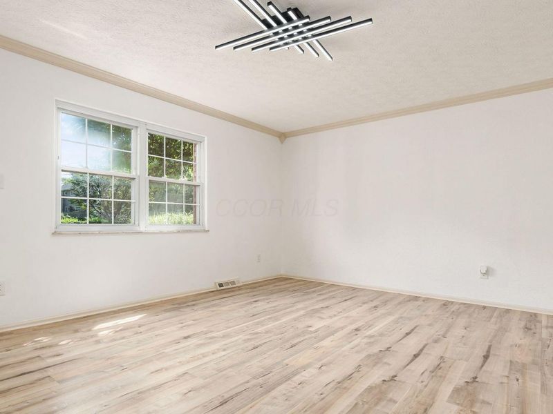 1466 Weybridge Road, Columbus, OH 43220 Photo 9